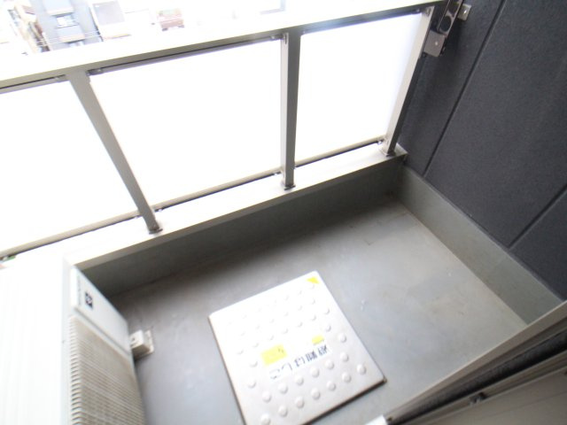 大阪市西成区松１丁目の賃貸マンションのバルコニー|広々としたバルコニーです