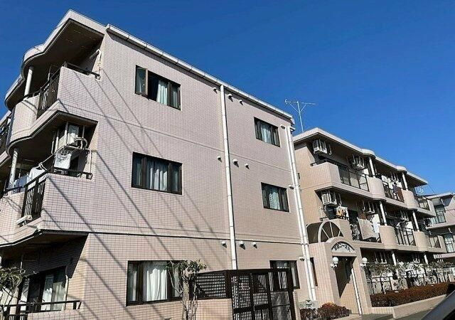 青山コーポＡの外観