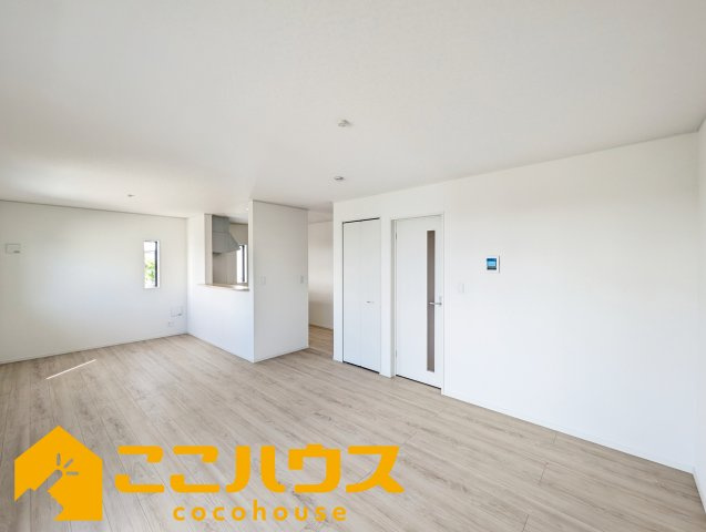 糸満市照屋第３　クレイドルガーデン　新築戸建て　全４棟　3号棟の居間・リビング|LDK19帖
