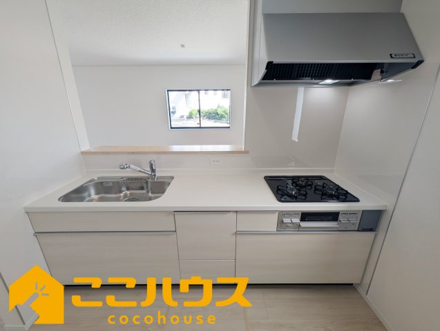 糸満市照屋第３　クレイドルガーデン　新築戸建て　全４棟　3号棟のキッチン|家事のしやすいシステムキッチン