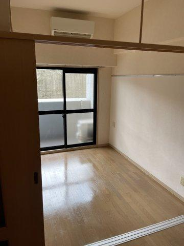 福岡市博多区博多駅前１丁目の賃貸マンションの居間・リビング