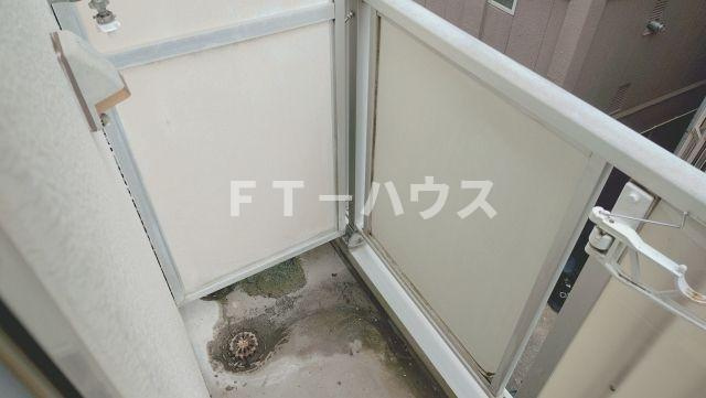 レナジア京成大久保のバルコニー