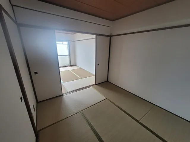神戸市灘区曾和町２丁目の賃貸マンションの居間・リビング