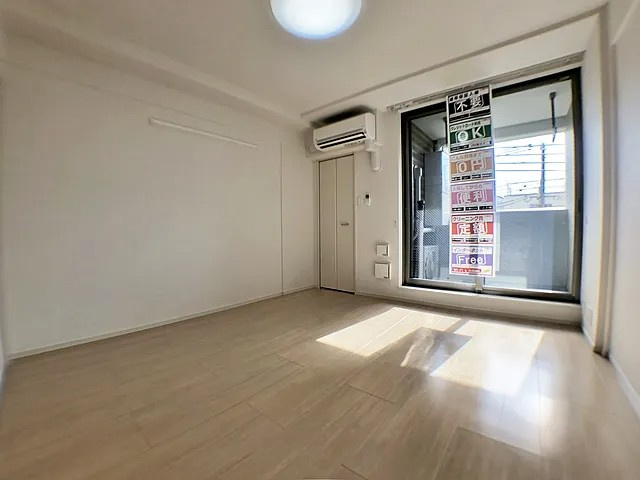 神戸市中央区宮本通３丁目の賃貸マンションの居間・リビング