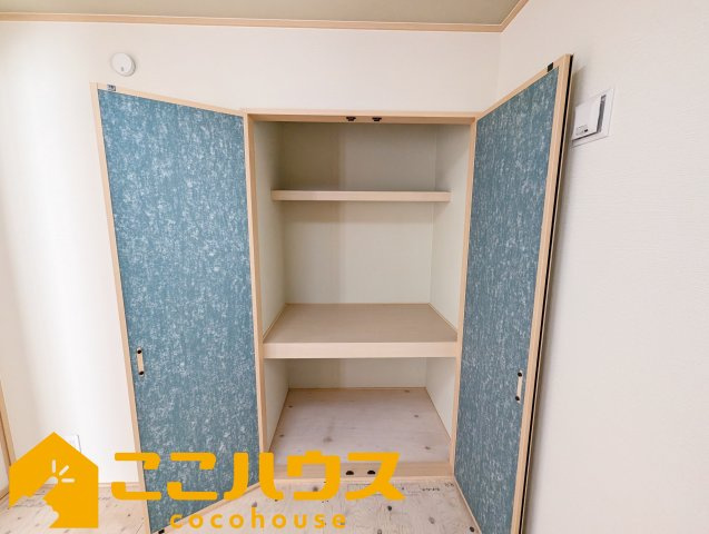 宜野湾市伊佐3丁目289番　ハートフルタウン　新築戸建て　全2棟　A号棟の収納|洋服が多い方でも安心の収納力