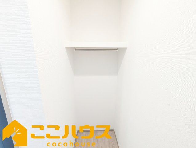 宜野湾市伊佐3丁目289番　ハートフルタウン　新築戸建て　全2棟　A号棟の収納|廊下収納もございます