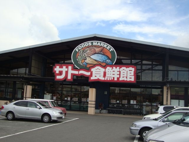 コンフォーレ・ミカサの周辺