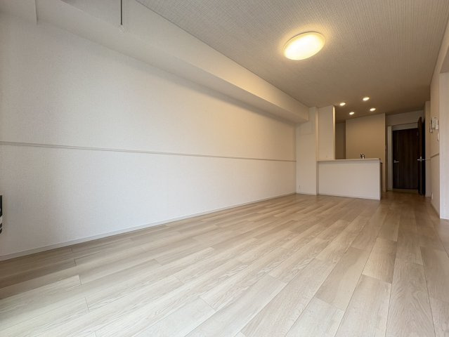 フローレス　コート　Ⅰの居間・リビング