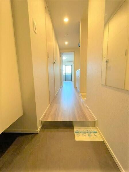ＳＨＯＫＥＮ　Ｒｅｓｉｄｅｎｃｅ横浜ＷＥＳＴの玄関