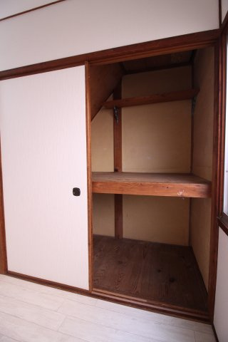 舞子坂3丁目戸建の収納