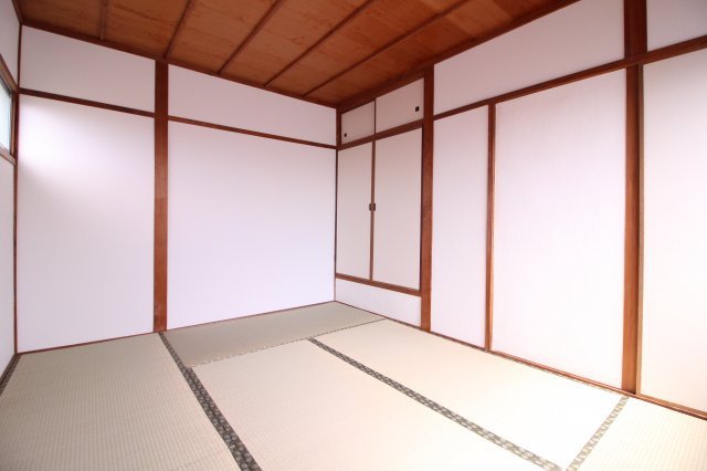 舞子坂3丁目戸建の寝室
