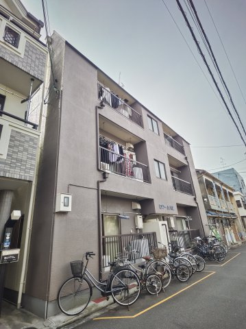 ロワール八坂の外観|外観も気になるポイント