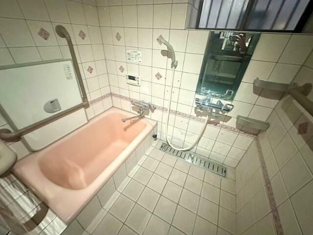弥生町１丁目戸建の浴室