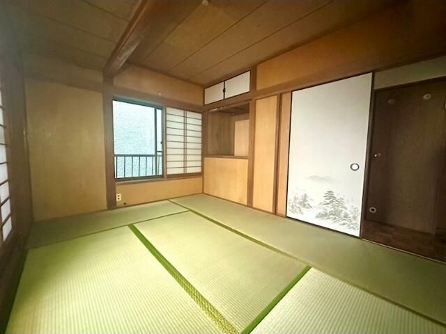 弥生町１丁目戸建の寝室