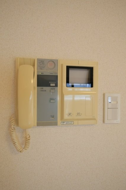 ルーブル学芸大学弐番館のセキュリティ|モニター付オートロック