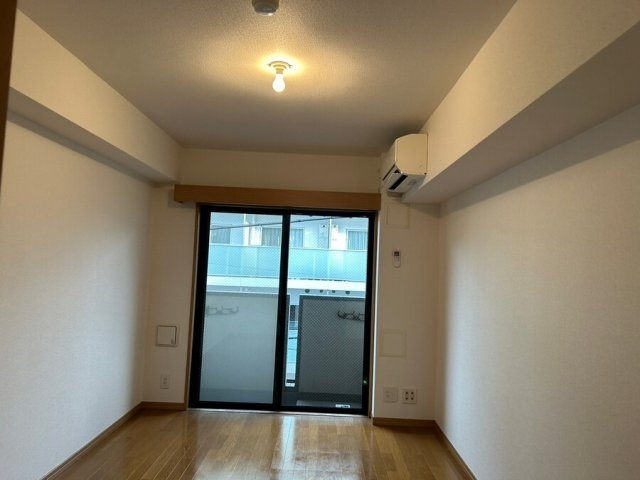 ルーブル学芸大学弐番館の洋室