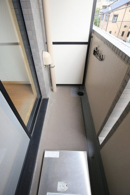 ルーブル学芸大学弐番館のバルコニー