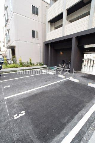 スワンズシティ大阪城北詰の駐車場