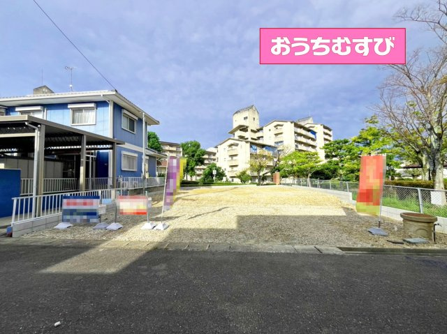小牧市城山(全1棟)1号棟の前面道路含む現地写真