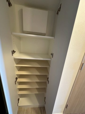クレヴィスタ名古屋上前津の収納