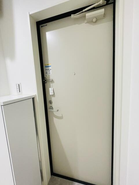 プルミア梅島の玄関