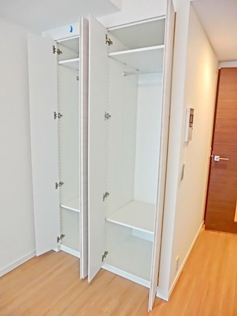 ヴァンヴェール日本橋の玄関