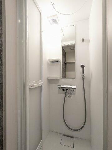 メゾンドブルーム平井のシャワールーム