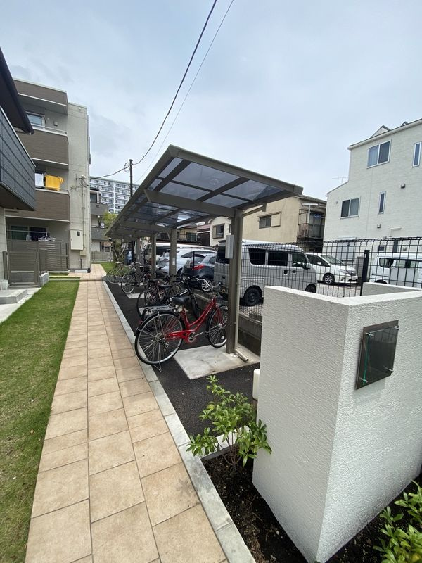 ＢＥＬＬ　ＨＯＵＳＥのエントランス