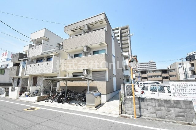 フジパレス高井田の外観