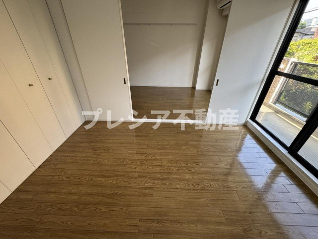 福寿荘弐番館の洋室