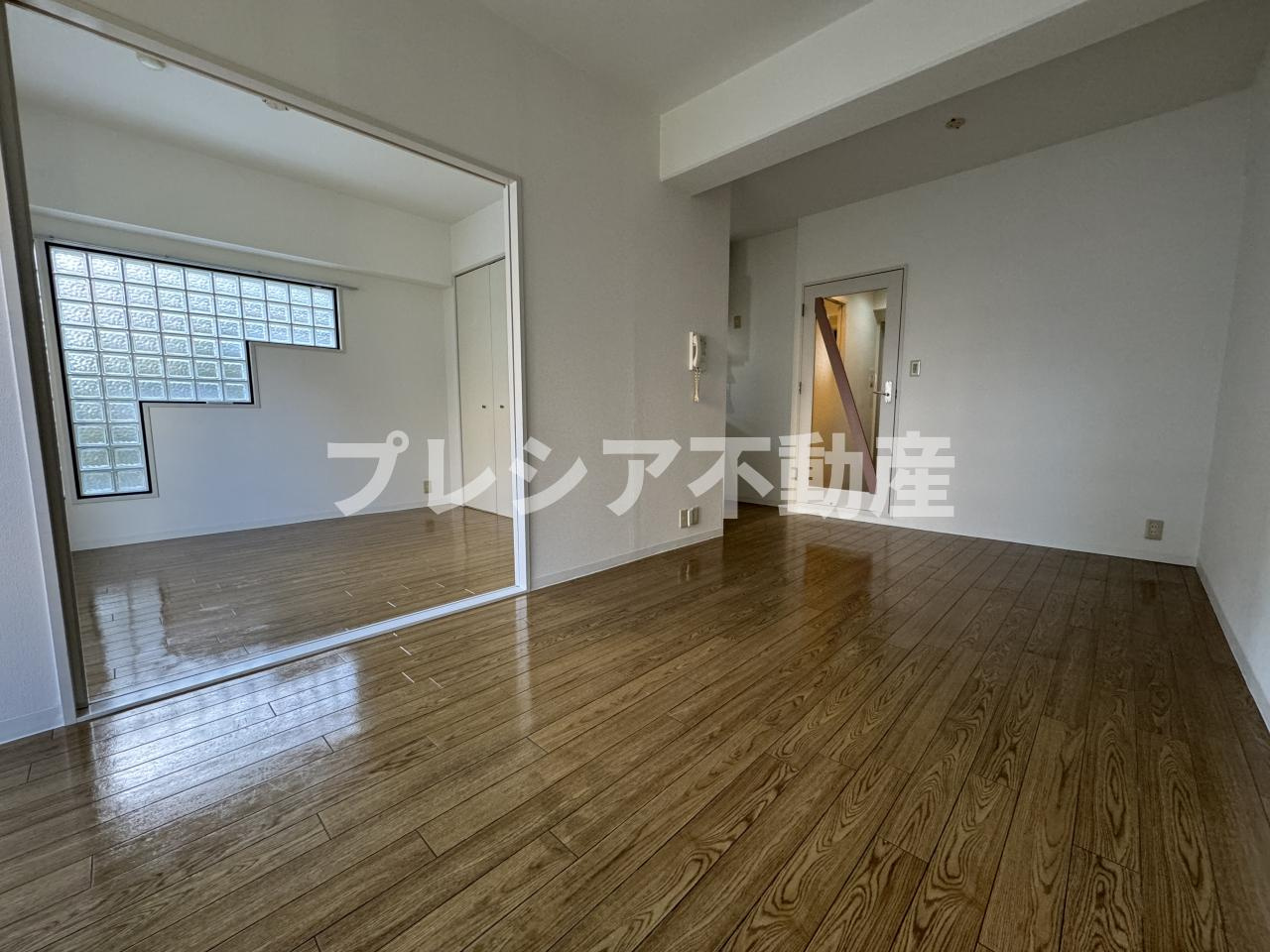福寿荘弐番館の居間・リビング