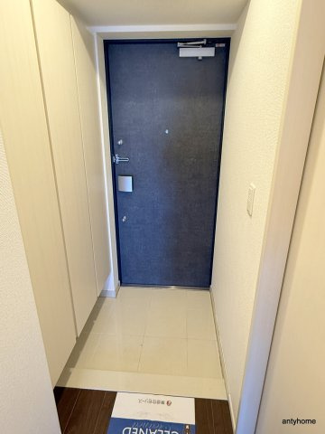 コンフォリア阿波座　仲介手数料無料の玄関