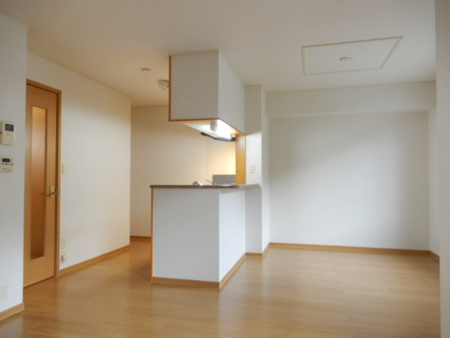 シャトー・シモハタ　3の居間・リビング