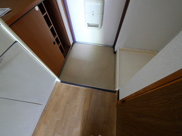 万葉コートフラッツ(マンション万葉コートフラッツ）の玄関