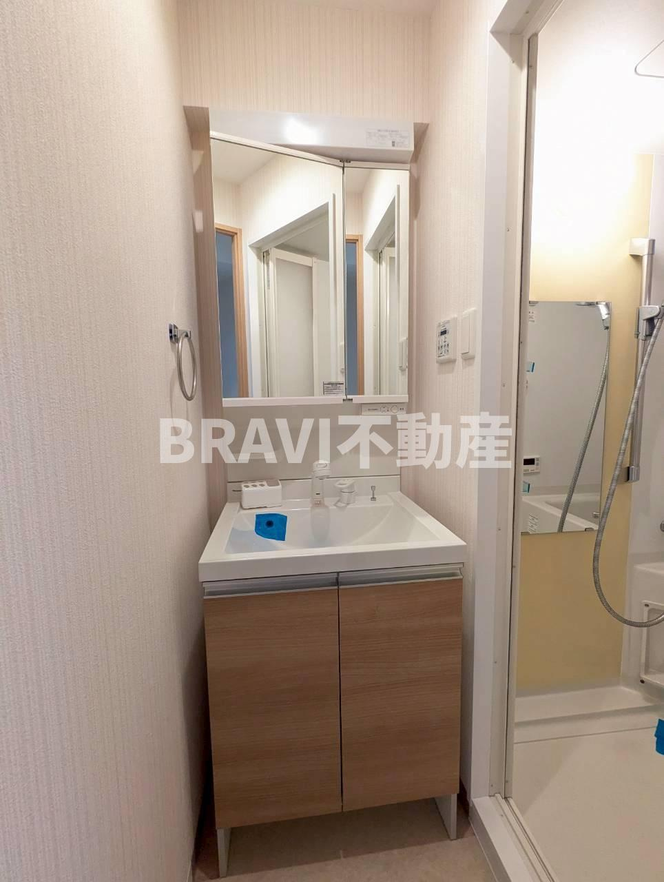 ドルチェヴィータ北浜　BRAVI不動産の独立洗面台
