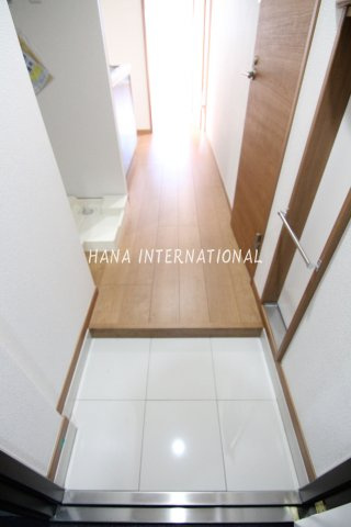 グランフォース谷在家の玄関