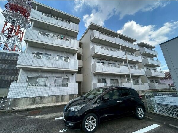 エクセレンス上野の外観