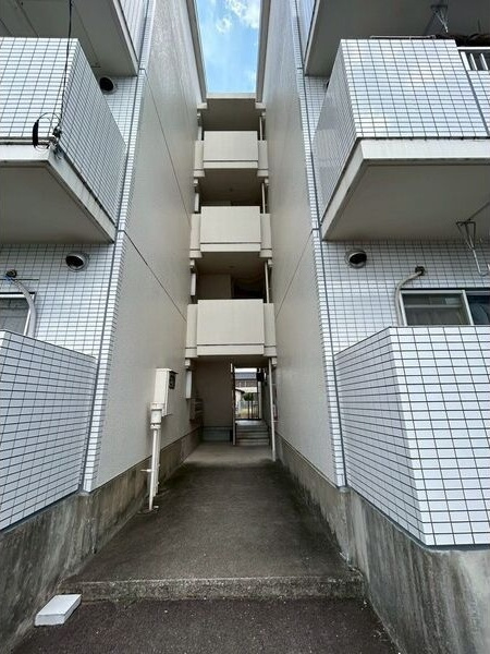 エクセレンス上野の外観