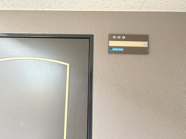 グランドビスタ生駒の玄関