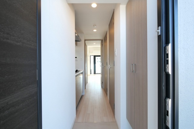 S-RESIDENCE高井田beletaの玄関