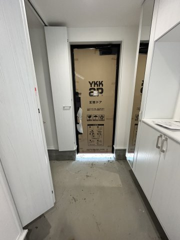 神戸市西区美穂が丘4丁目16号地の玄関