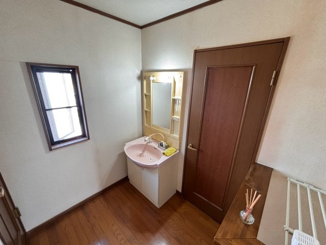 筑西市辻　中古戸建の洗面所