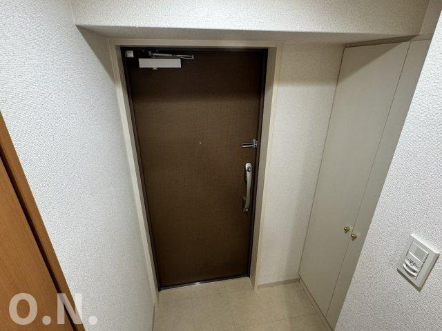 エルシア北田辺の玄関