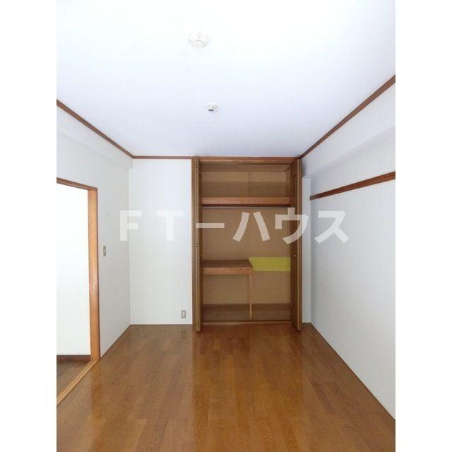 クレメゾン西船の寝室