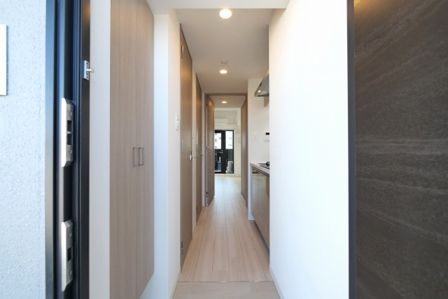 S-RESIDENCE高井田beletaの玄関