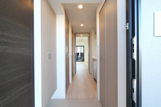 S-RESIDENCE高井田beletaの玄関