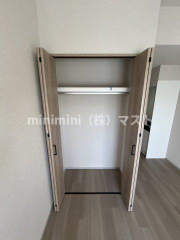 エルミタージュ難波南Ⅴの内装|※部屋横の小窓は角部屋のみです