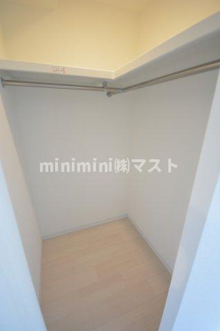 大阪市浪速区敷津西２丁目の賃貸マンションの収納