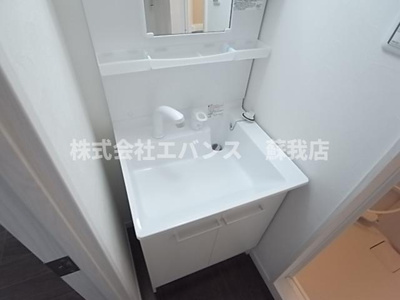 【独立洗面台】 | コネクトパークヒルズ本千葉町 | 使いやすい独立洗面台です