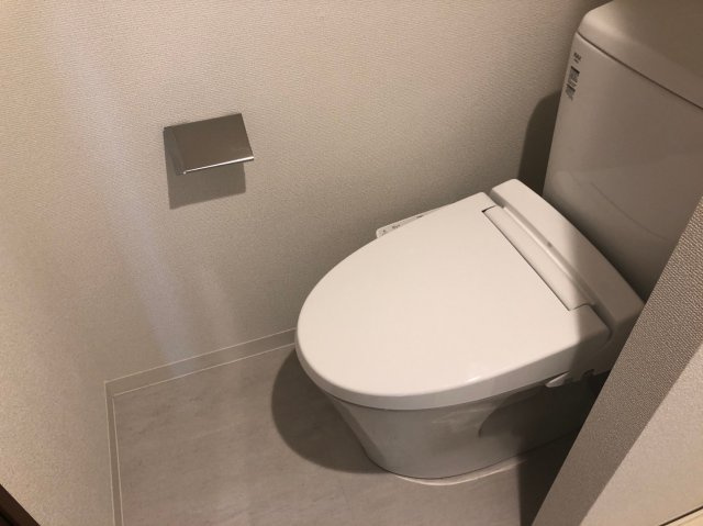 クレヴィスタ方南町Ⅱのトイレ|シンプルで使いやすいトイレです